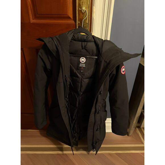 Canada Goose Jackets & Blazers - Canada Goose Chelsea Parka (Medium - Style 3804LA)